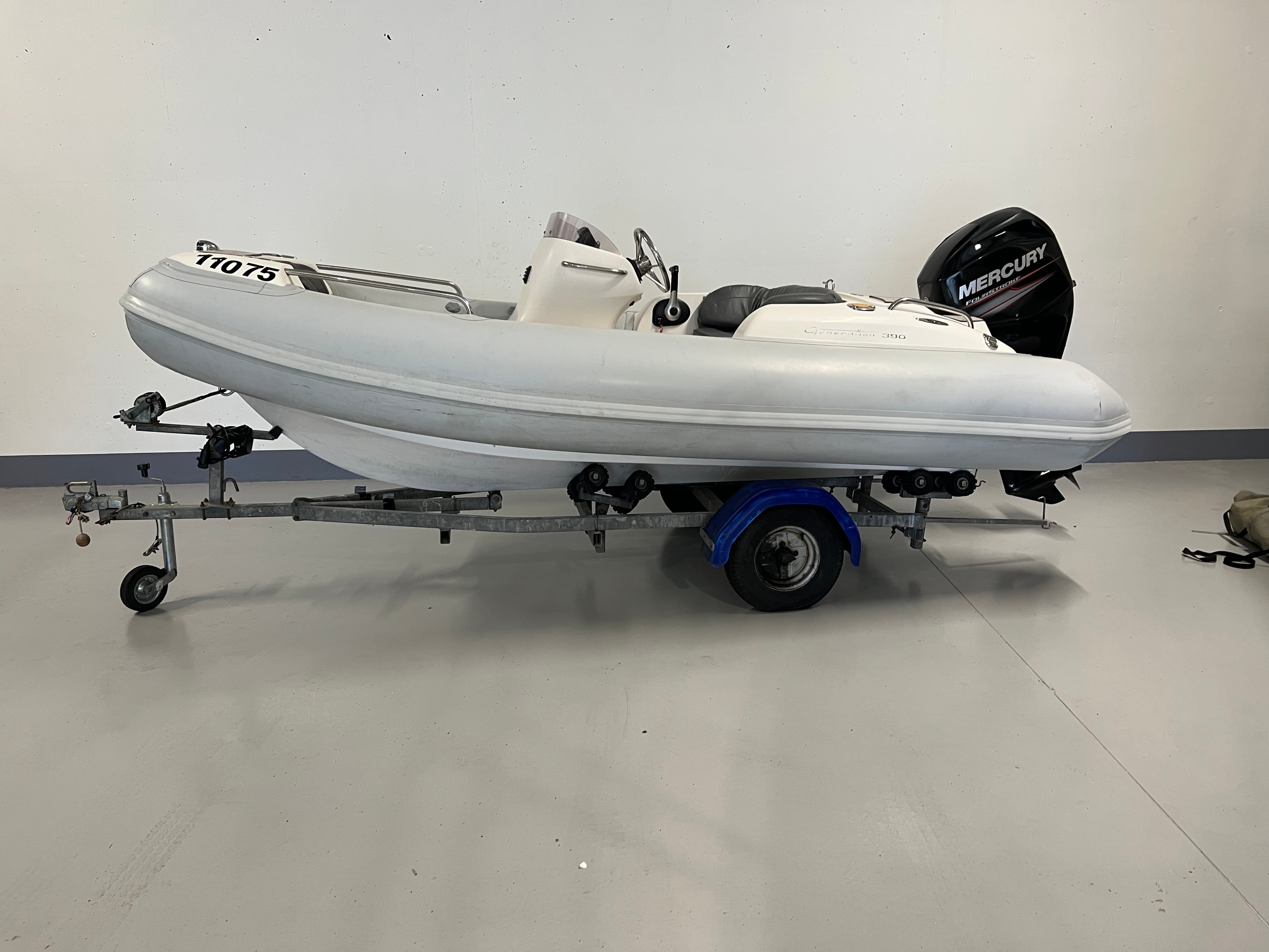 Walker Bay Generation RIB 390 - Image 1 of 9