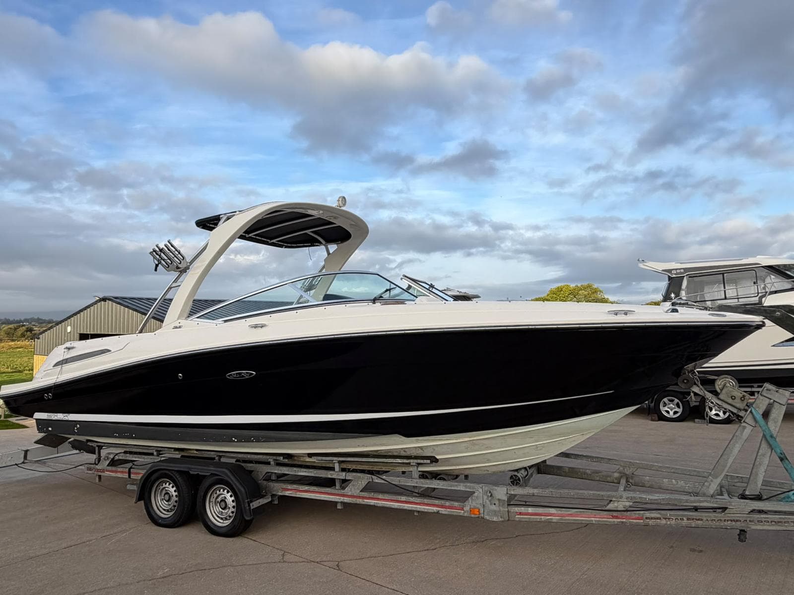 Sea Ray 250 SLX 8.1 for sale in Fermanagh - Image 1 of 13