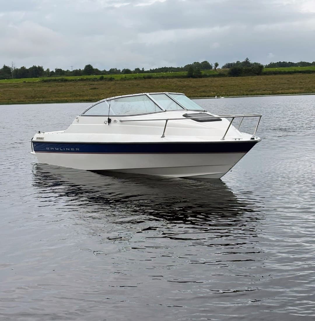 Bayliner 192 cuddy cabin speedboat 2005 for sale in Fermanagh - Image 1 of 15